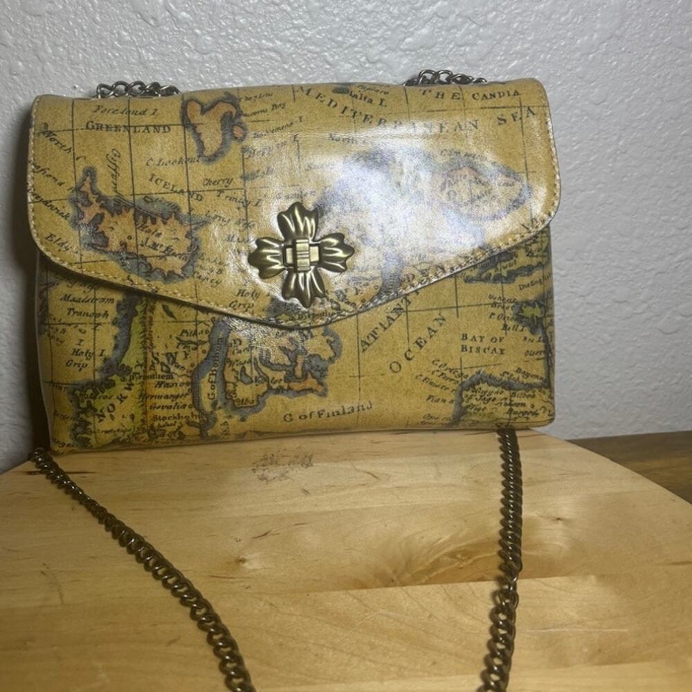 Patricia Nash Meldon Crossbody Shoulder Leather Bag European Map Twist Lock EUC